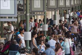 מתחם הבידור והבילוי החדש בתחנת הרכבת הישנה בירושלים פתוח גם בשבתות וחגים. 14-08-2013. צילום: יונתן סינדל, פלאש 90