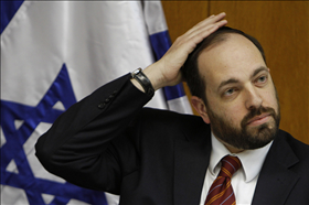שר הבינוי והשיכון, איראל אטיאס, מש''ס בדיון בכנסת 08.03.10 .צילום: מרים אלסטר, פלאש 90 שר הבינוי והשיכון, איראל אטיאס, מש''ס בדיון בכנסת 08.03.10 .צילום: מרים אלסטר, פלאש 90