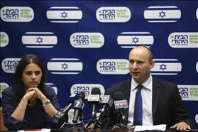 ח''כ אילת שקד מהבית היהודי ויו''ר המפלגה נפתלי בנט. 27.05.2013 צילום: יונתן סינדל פלאש 90 ח''כ אילת שקד מהבית היהודי ויו''ר המפלגה נפתלי בנט. 27.05.2013 צילום: יונתן סינדל פלאש 90