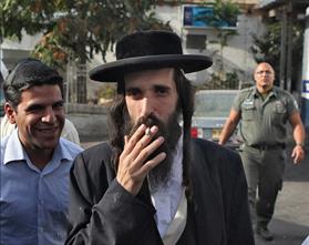 יואליש קרויס משוחרר ממעצר. צילום: מתניה טאוסיג, פלאש 90 יואליש קרויס משוחרר ממעצר. צילום: מתניה טאוסיג, פלאש 90