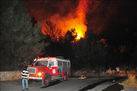 השריפה בכרמל. צילום מאיזור ניר עציון ועין הוד. 12/2010. צילום: שי לוי, פלאש 90
