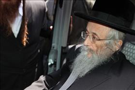 הרב יצחק טוביה וייס מנהיג הפלג החרדי הקיצוני הקרוי העדה החרדית 16.06.2010 צילום: יעקב נחומי, פלאש 90 הרב יצחק טוביה וייס מנהיג הפלג החרדי הקיצוני הקרוי העדה החרדית 16.06.2010 צילום: יעקב נחומי, פלאש 90